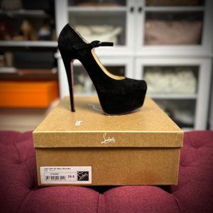 Christian Louboutin Pumps- Size 39.5